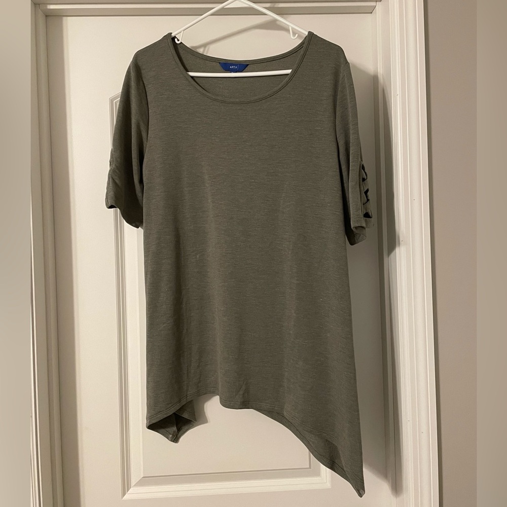 Apt 9 NWOT Women's Top